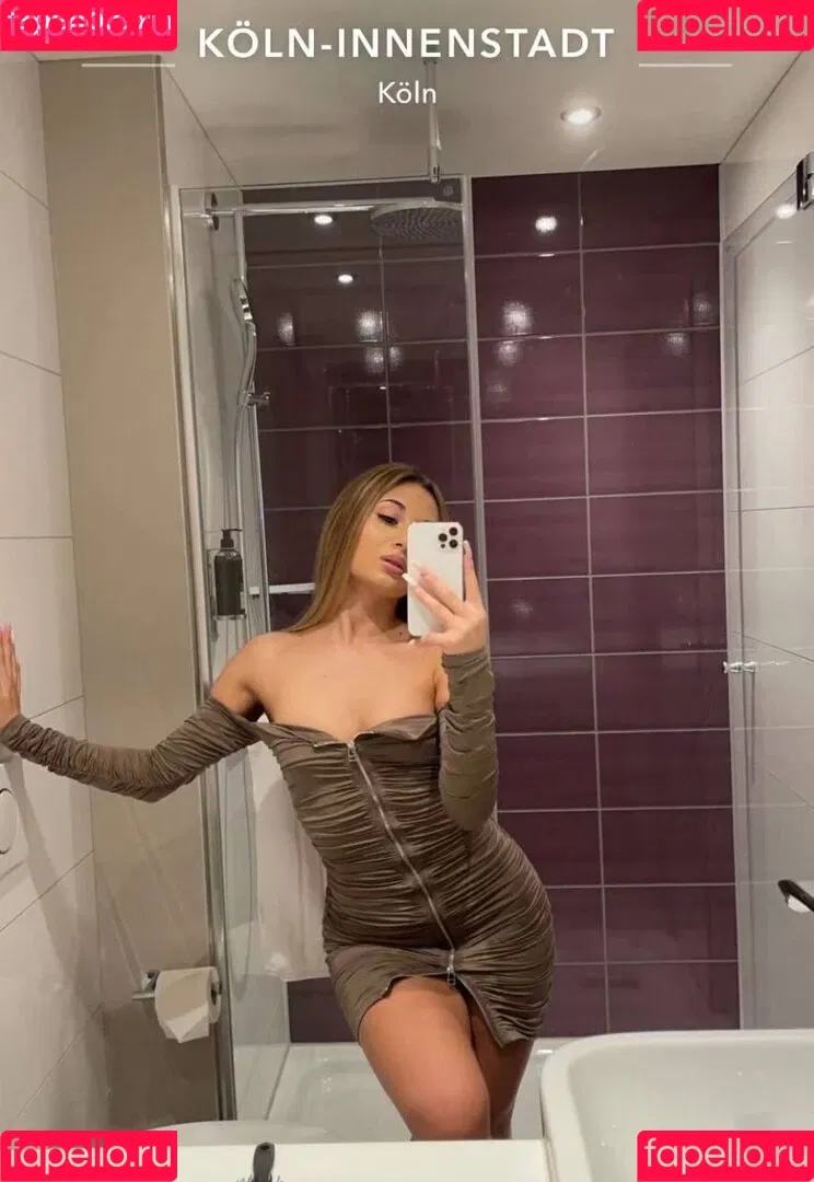 nurcinaleyna - Influencer Onlyfans Photo Gallery 