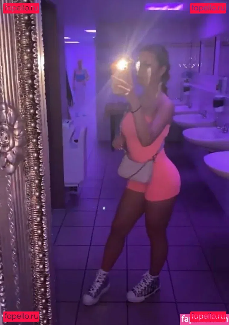 nurcinaleyna - Influencer Onlyfans Photo Gallery 