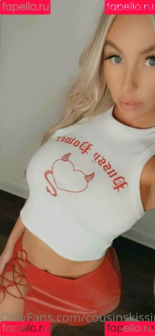 cousinskissing Onlyfans Photo Gallery 