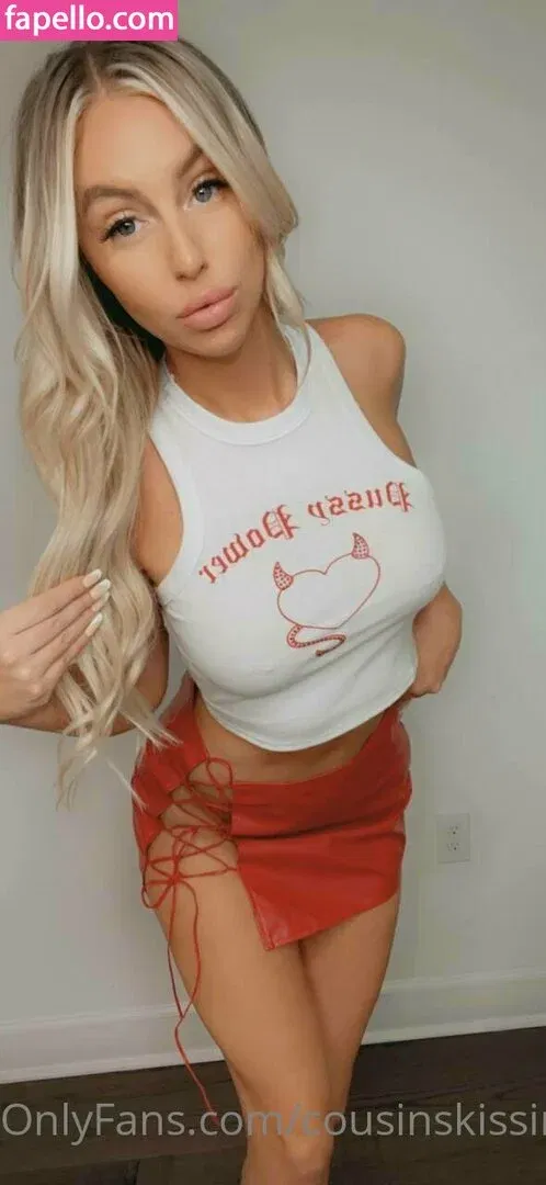 cousinskissing Onlyfans Photo Gallery 