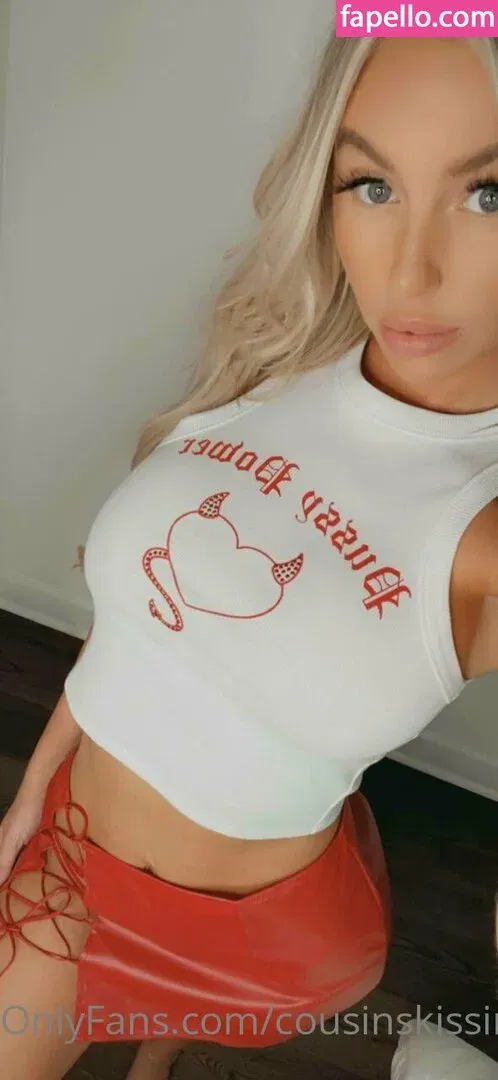 cousinskissing Onlyfans Photo Gallery 