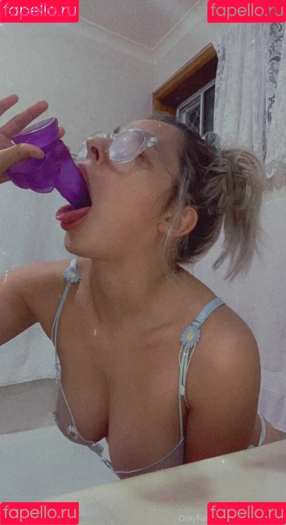ratchetbrat Onlyfans Photo Gallery 