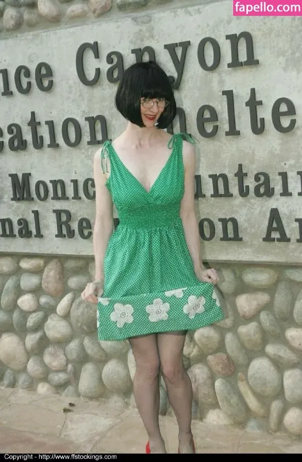 FFstockings Julia Onlyfans Photo Gallery 