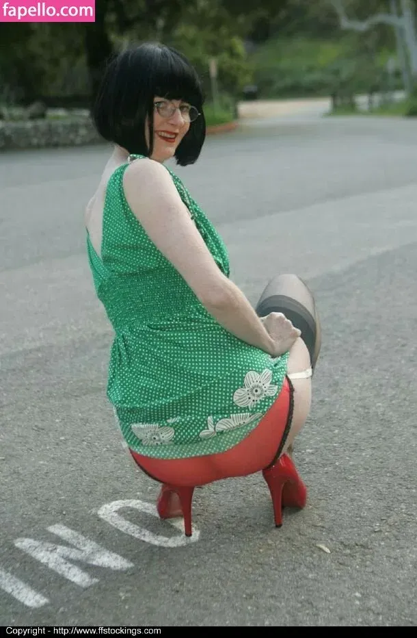 FFstockings Julia Onlyfans Photo Gallery 