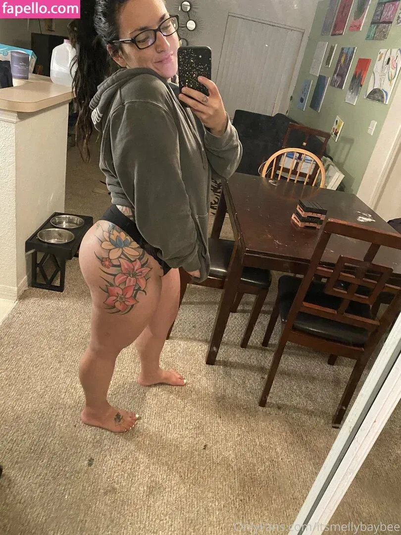 itsmellybaybee Onlyfans Photo Gallery 