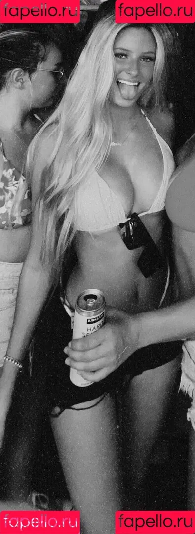 Annika Peterson Onlyfans Photo Gallery 