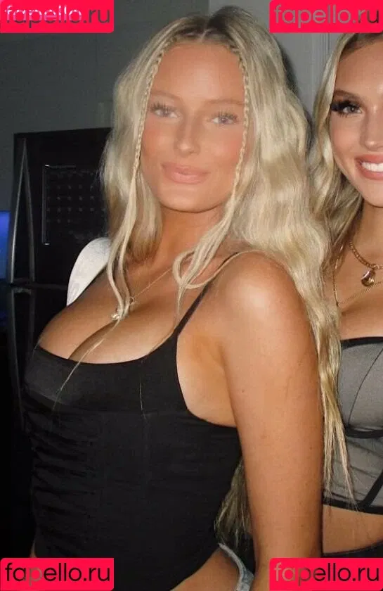 Annika Peterson Onlyfans Photo Gallery 