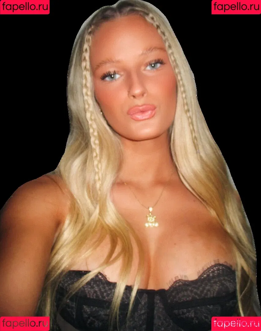Annika Peterson Onlyfans Photo Gallery 