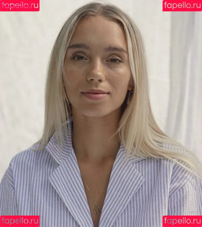 Lisa und Lena Onlyfans Photo Gallery 