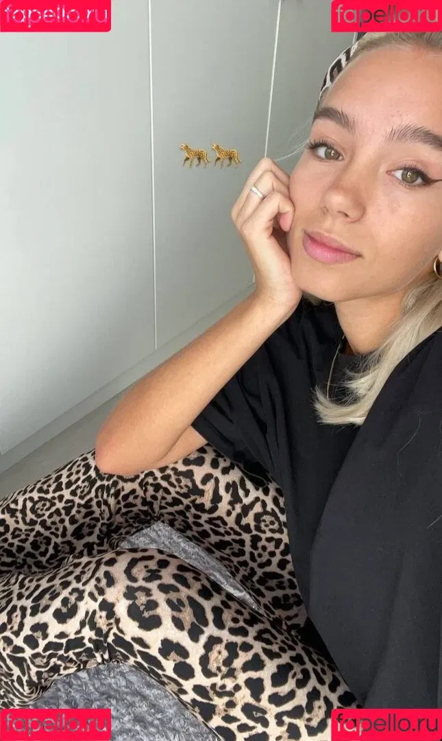 Lisa und Lena Onlyfans Photo Gallery 