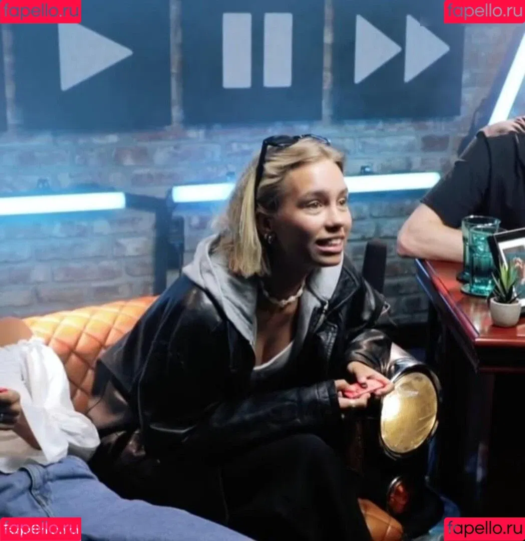 Lisa und Lena Onlyfans Photo Gallery 