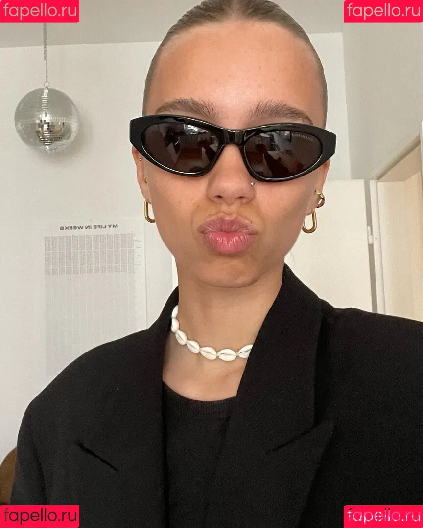 Lisa und Lena Onlyfans Photo Gallery 