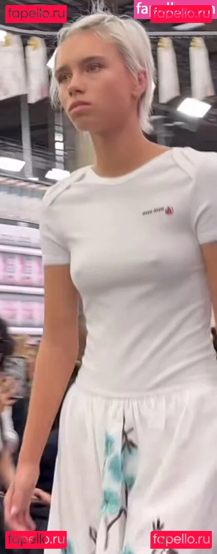 Lisa und Lena Onlyfans Photo Gallery 