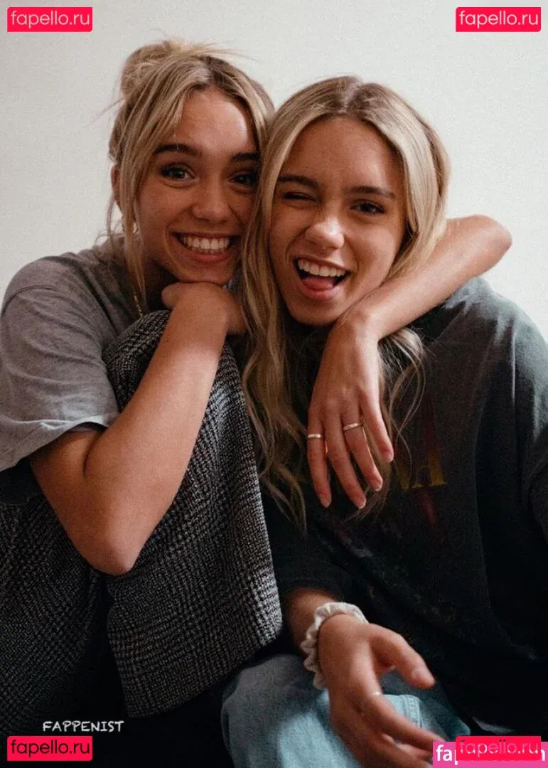 Lisa und Lena Onlyfans Photo Gallery 