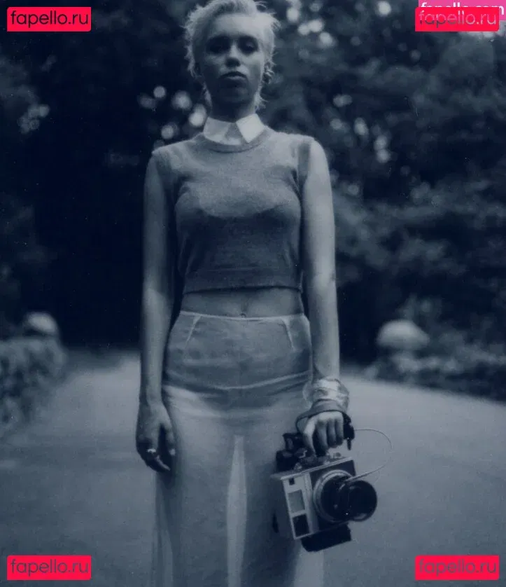 Lisa und Lena Onlyfans Photo Gallery 