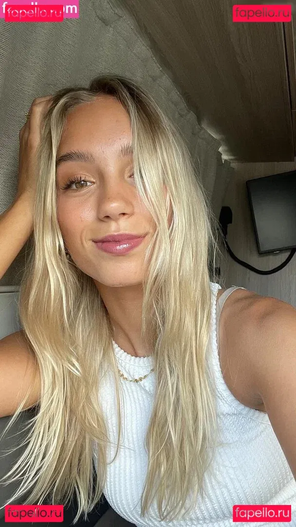 Lisa und Lena Onlyfans Photo Gallery 