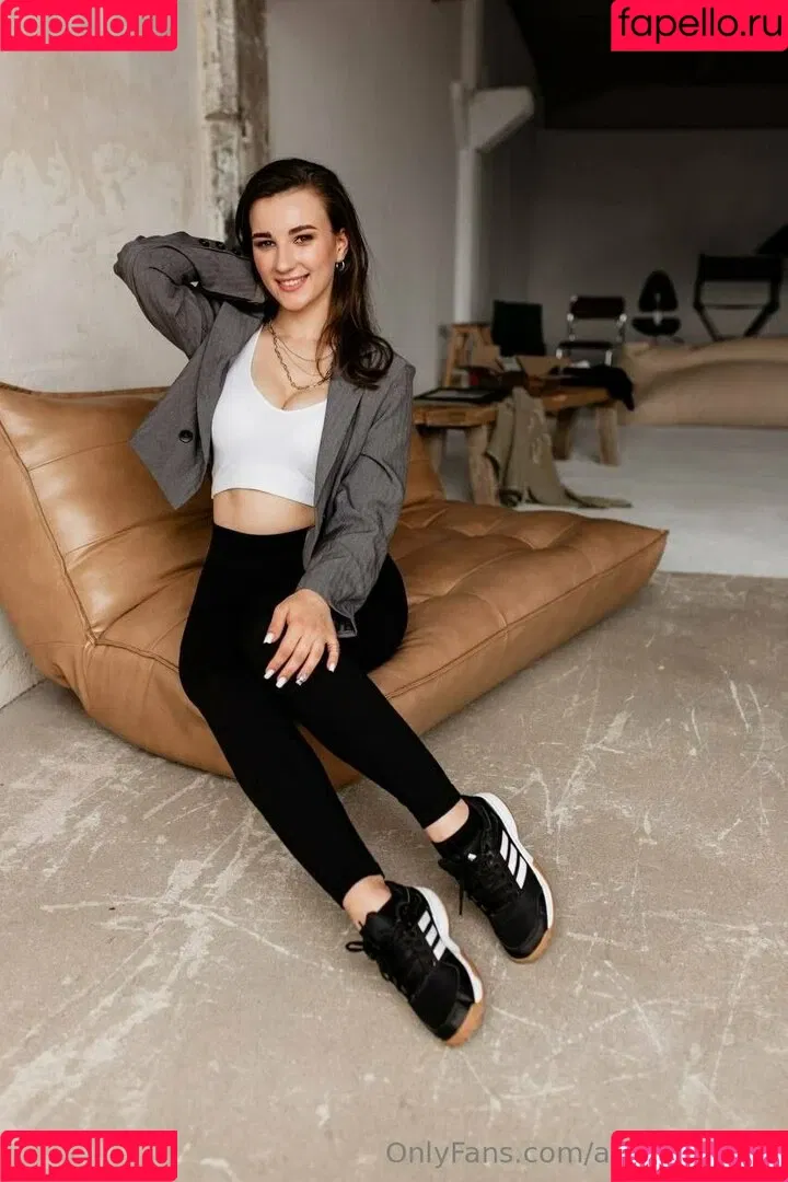 annie_cherry Onlyfans Photo Gallery 