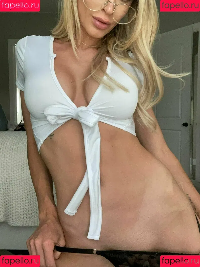 emmahixofficial Onlyfans Photo Gallery 