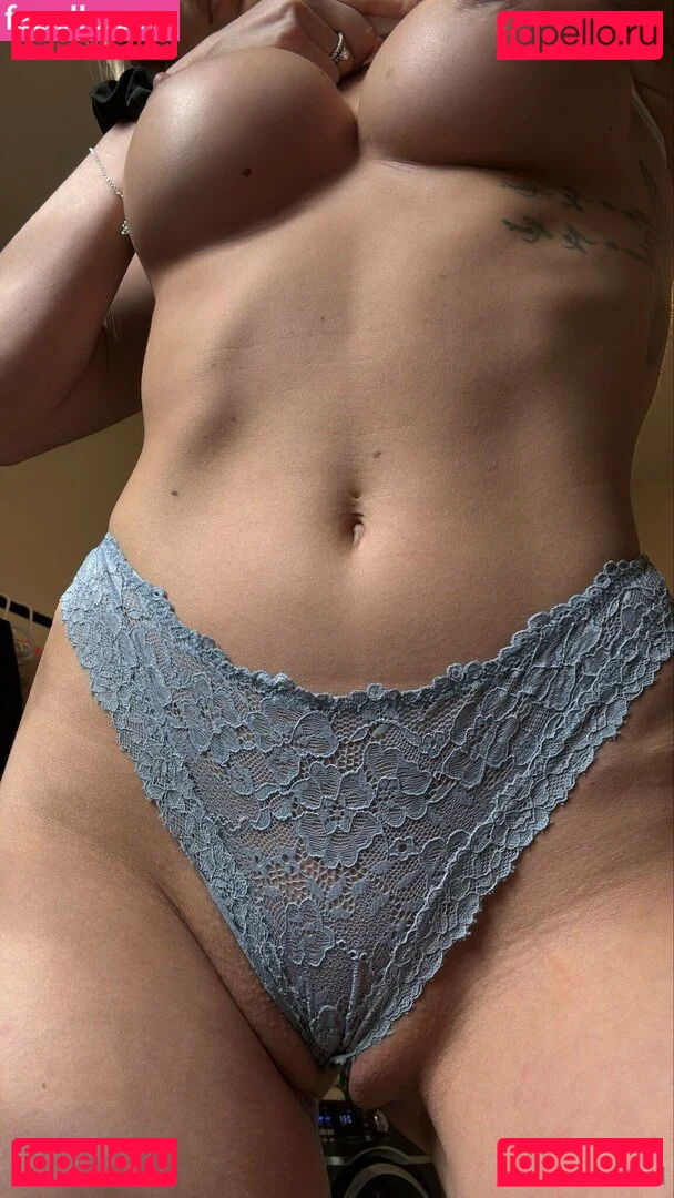 emmahixofficial Onlyfans Photo Gallery 