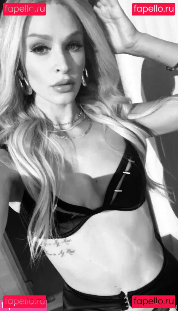 emmahixofficial Onlyfans Photo Gallery 