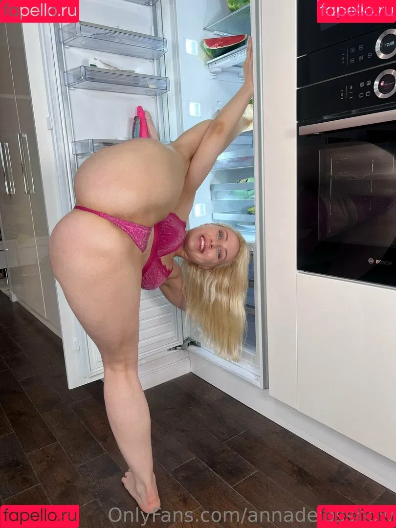 annadelosshow Onlyfans Photo Gallery 