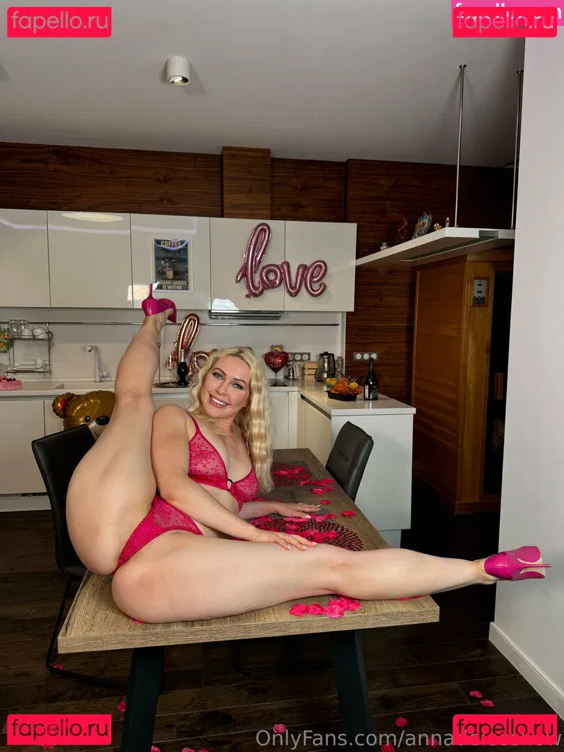 annadelosshow Onlyfans Photo Gallery 
