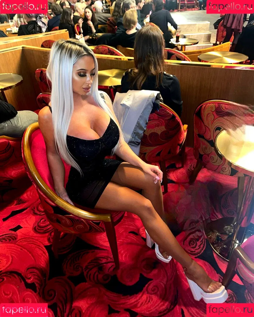 Lea Keler 2001 Onlyfans Photo Gallery 