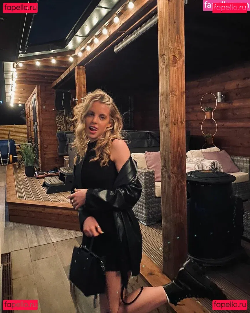 Keely Hodgkinson Onlyfans Photo Gallery 