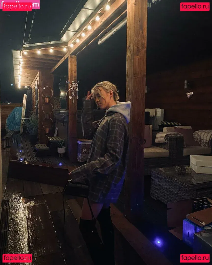 Keely Hodgkinson Onlyfans Photo Gallery 