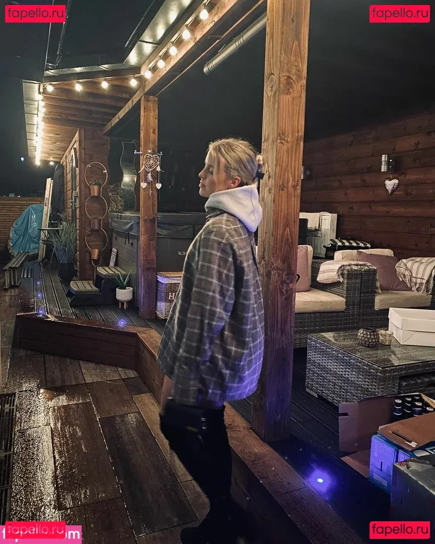 Keely Hodgkinson Onlyfans Photo Gallery 