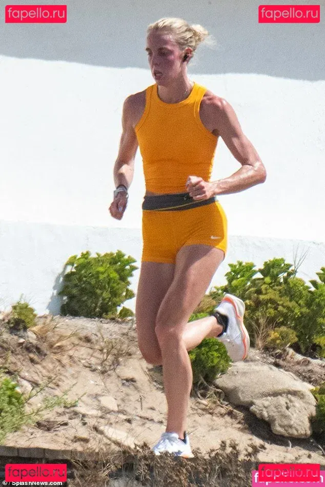 Keely Hodgkinson Onlyfans Photo Gallery 