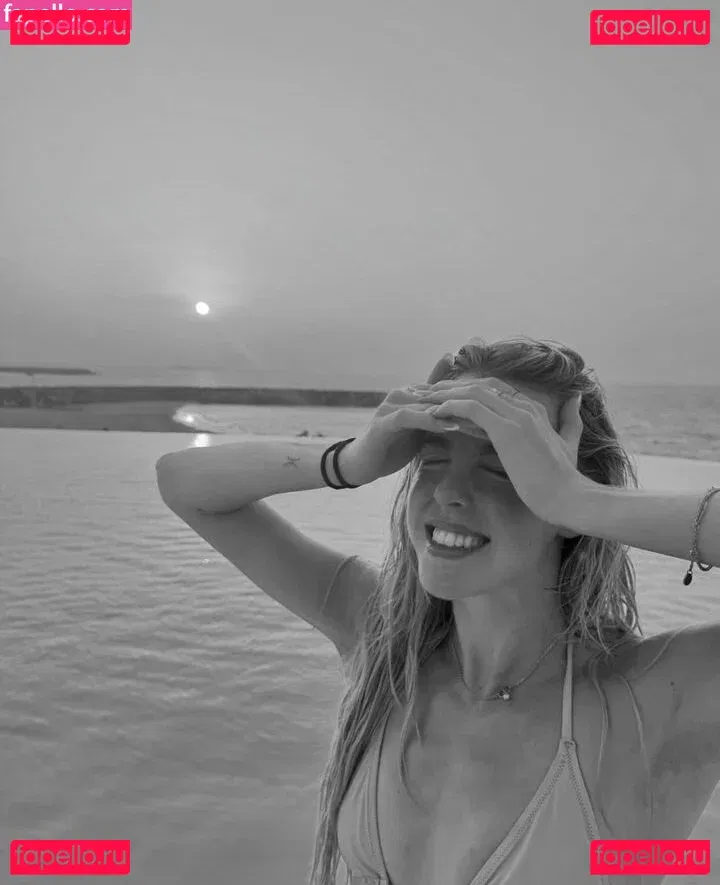 Keely Hodgkinson Onlyfans Photo Gallery 