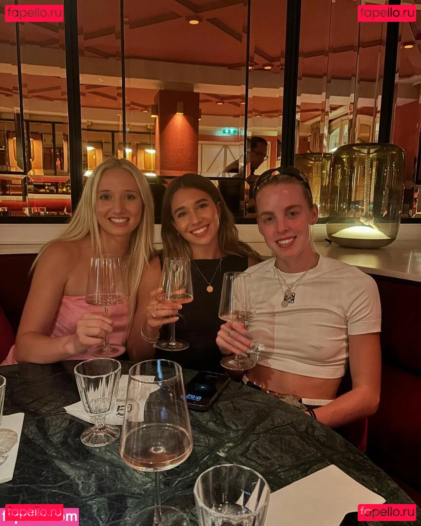 Keely Hodgkinson Onlyfans Photo Gallery 