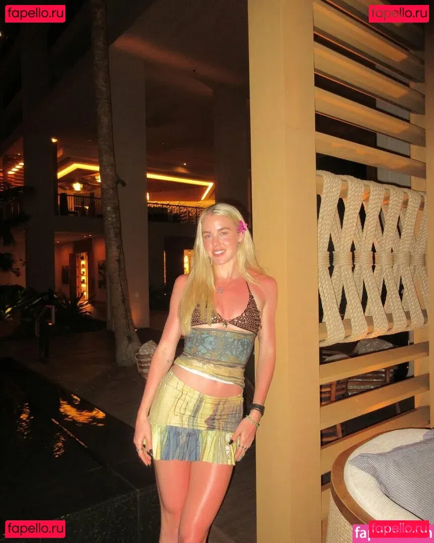 Keely Hodgkinson Onlyfans Photo Gallery 