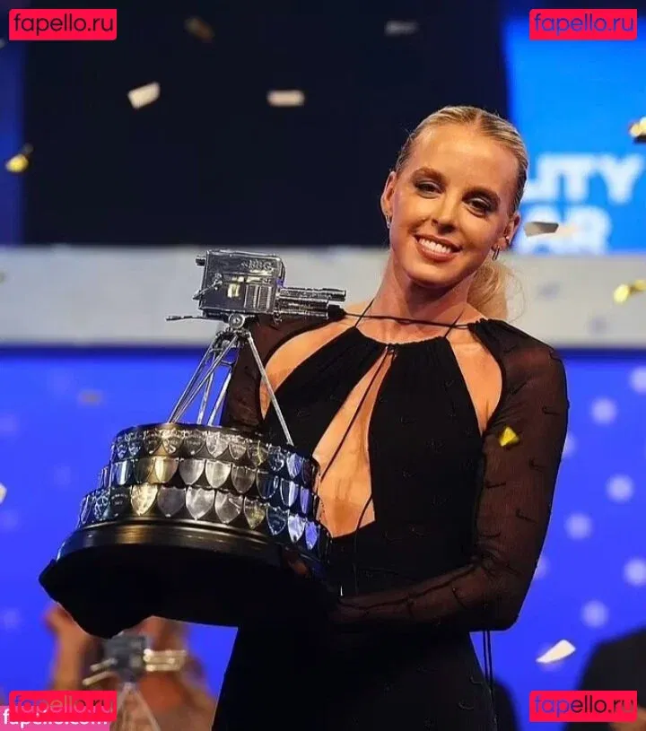 Keely Hodgkinson Onlyfans Photo Gallery 