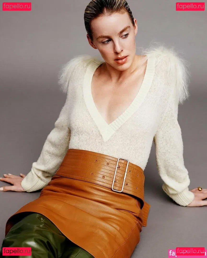 Keely Hodgkinson Onlyfans Photo Gallery 