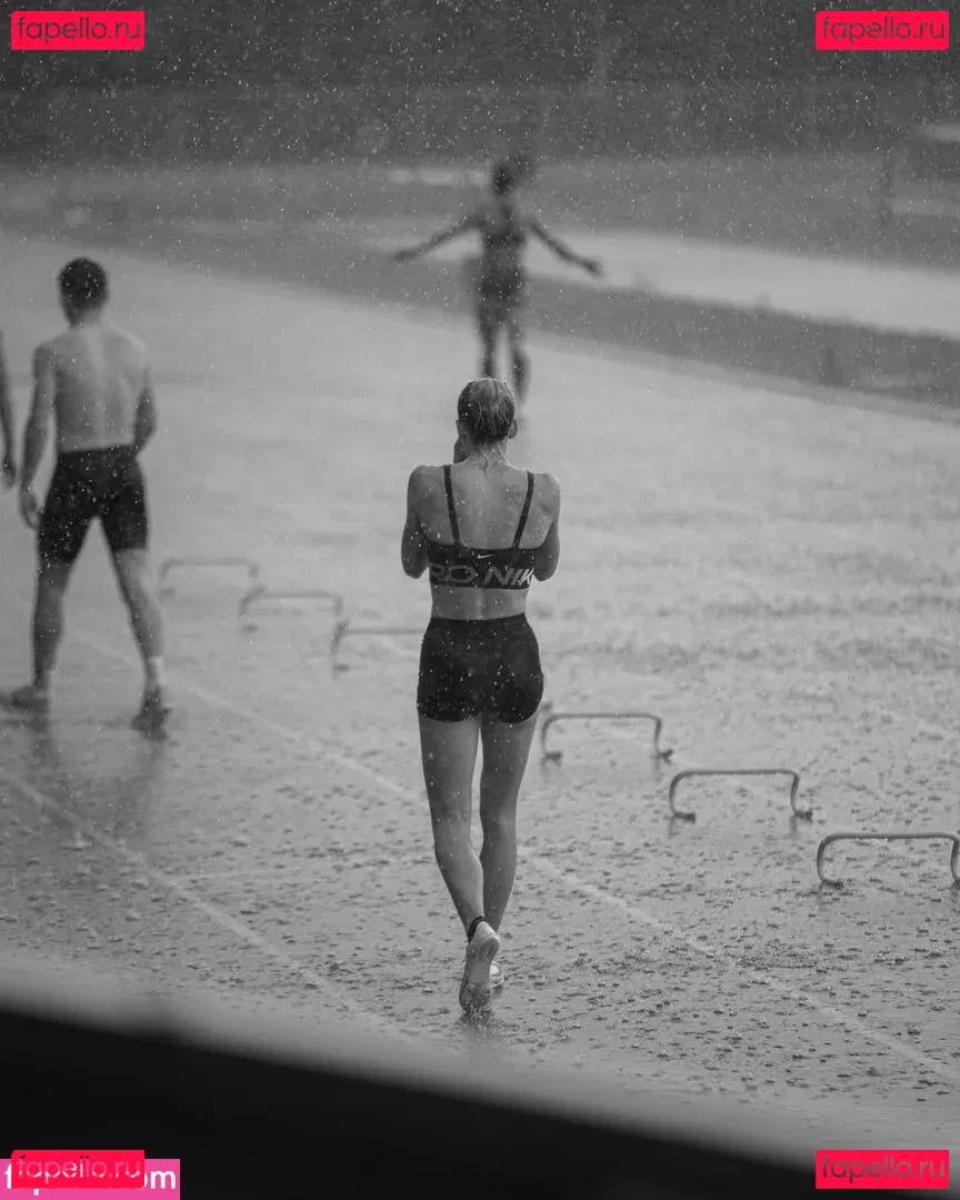 Keely Hodgkinson Onlyfans Photo Gallery 