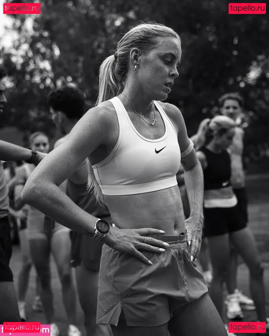 Keely Hodgkinson Onlyfans Photo Gallery 