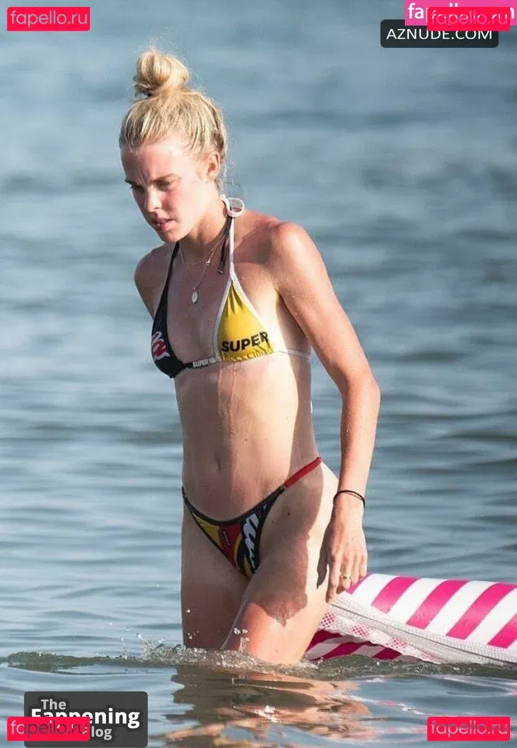 Keely Hodgkinson Onlyfans Photo Gallery 