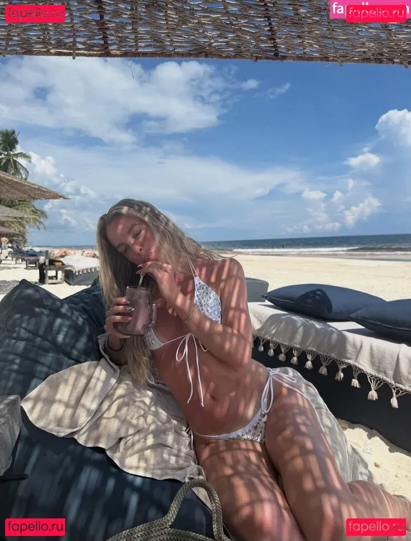 Keely Hodgkinson Onlyfans Photo Gallery 