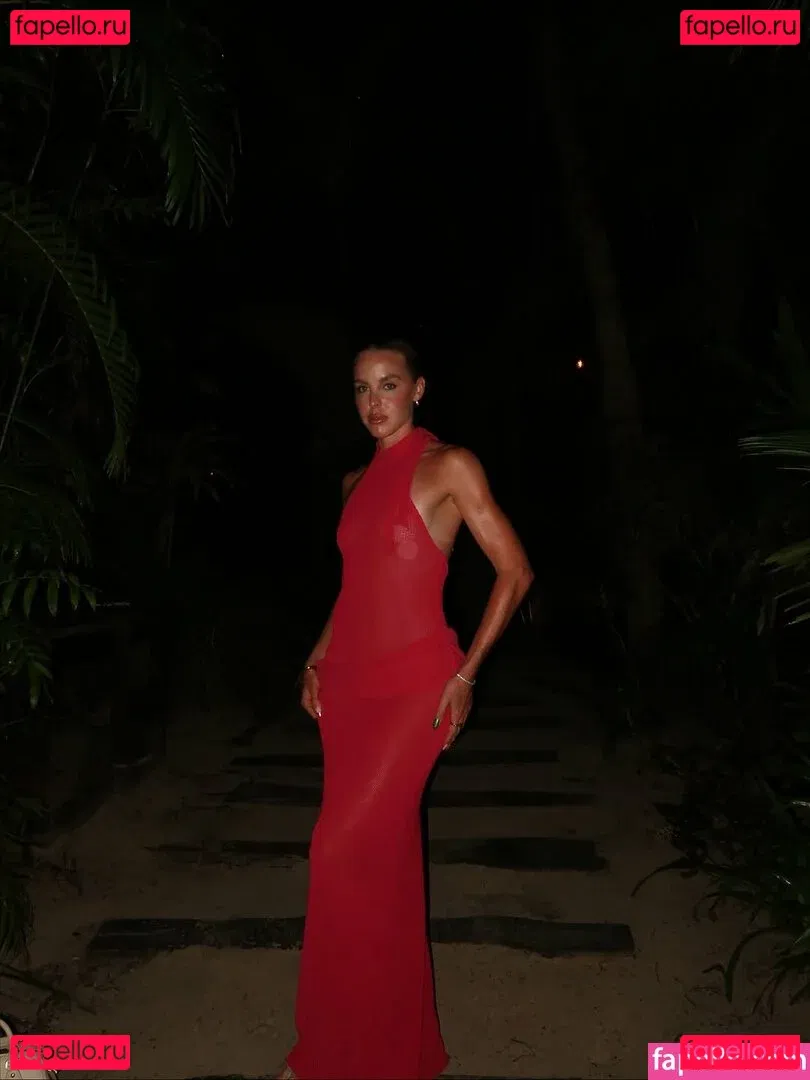 Keely Hodgkinson Onlyfans Photo Gallery 