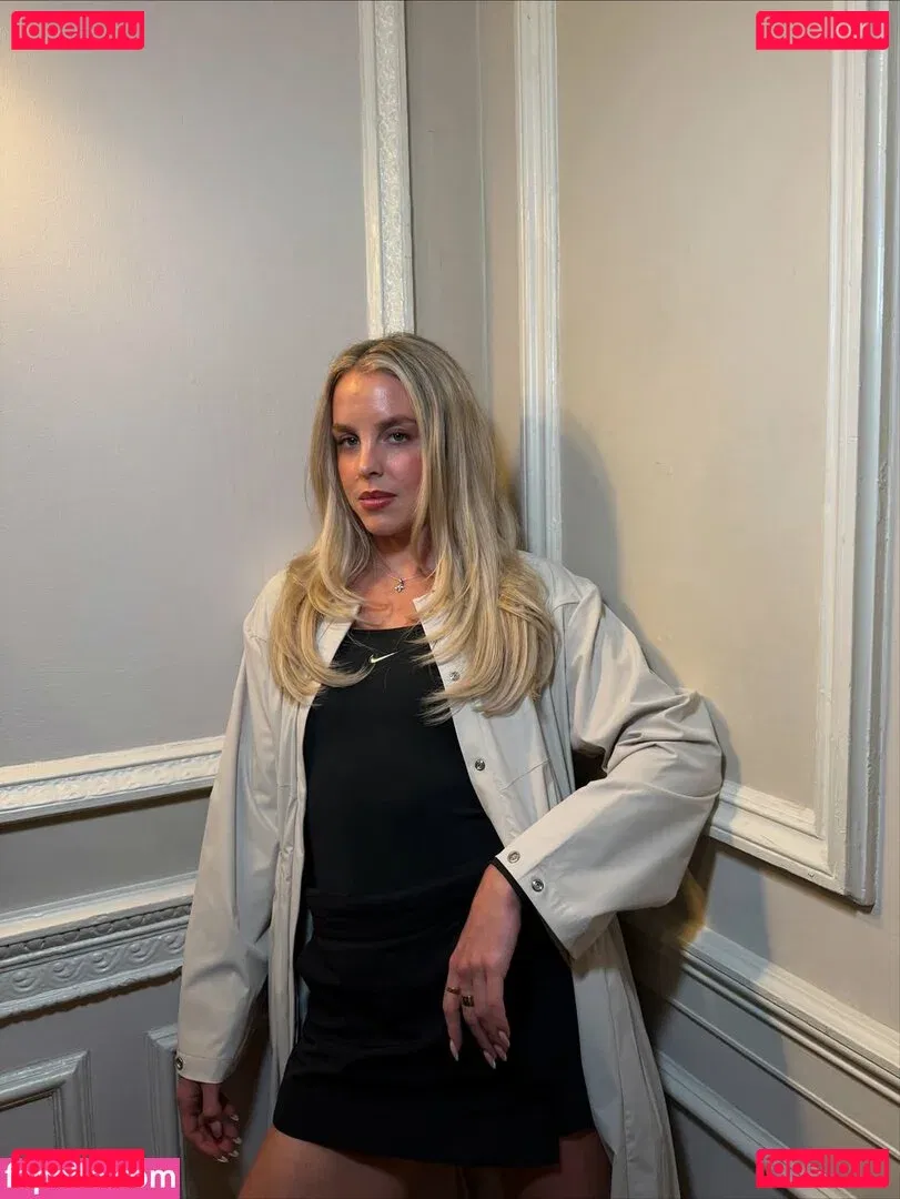 Keely Hodgkinson Onlyfans Photo Gallery 