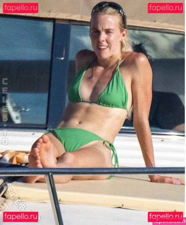 Keely Hodgkinson Onlyfans Photo Gallery 