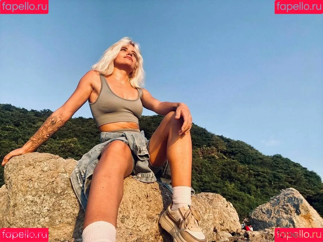 Veta George Models Onlyfans Photo Gallery 