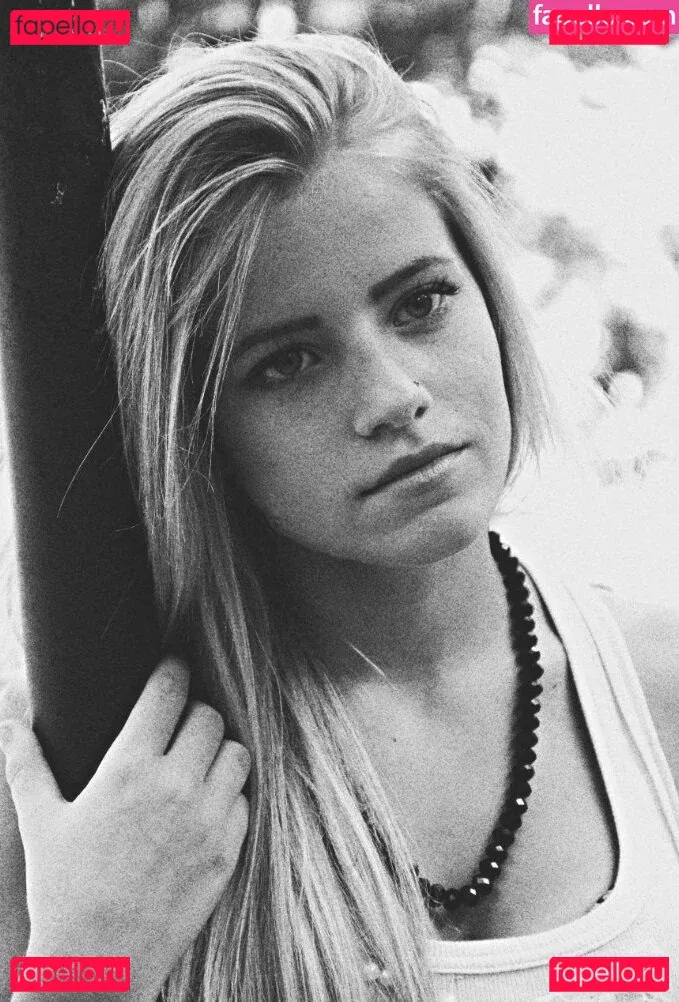 Veta George Models Onlyfans Photo Gallery 