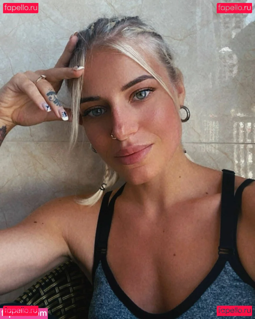 Veta George Models Onlyfans Photo Gallery 