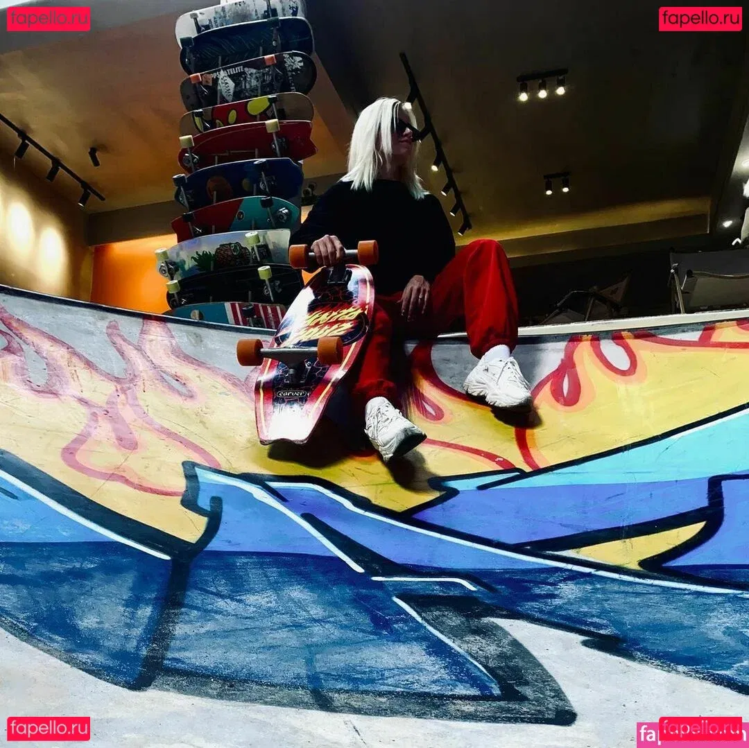 Veta George Models Onlyfans Photo Gallery 