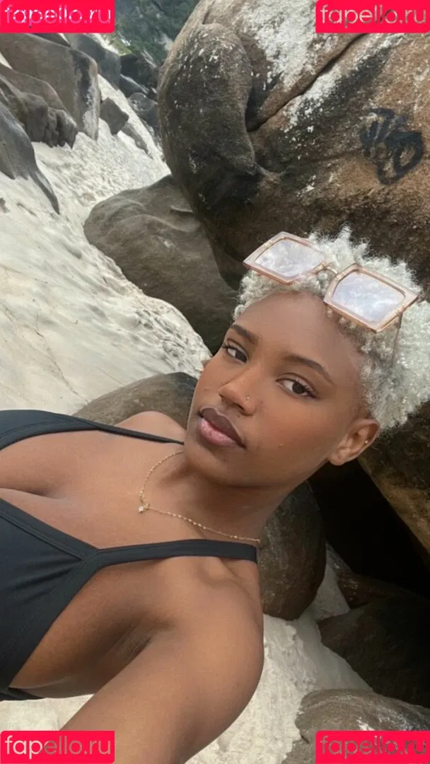 isabellylimax-rj Onlyfans Photo Gallery 