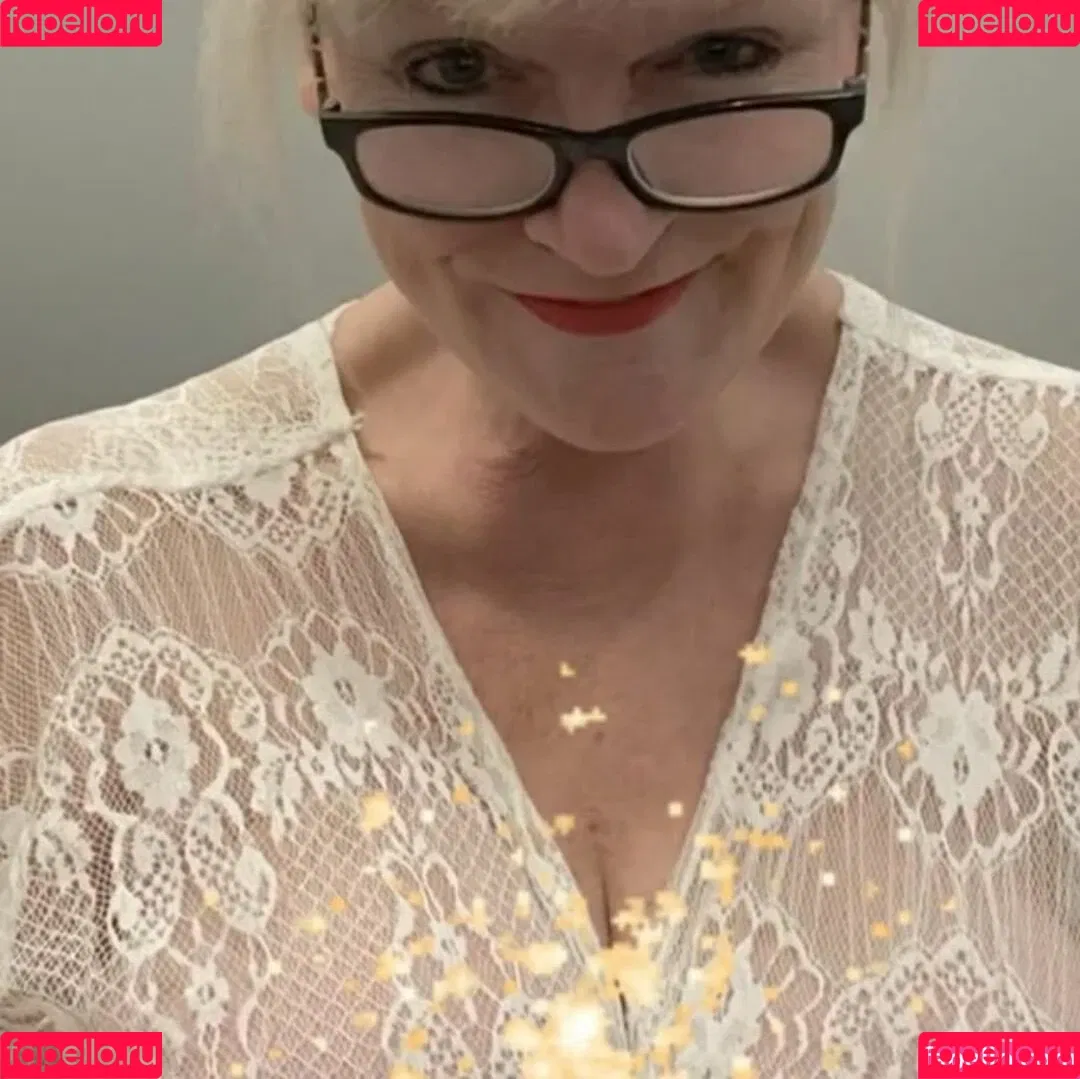 Sandie Lee Onlyfans Photo Gallery 