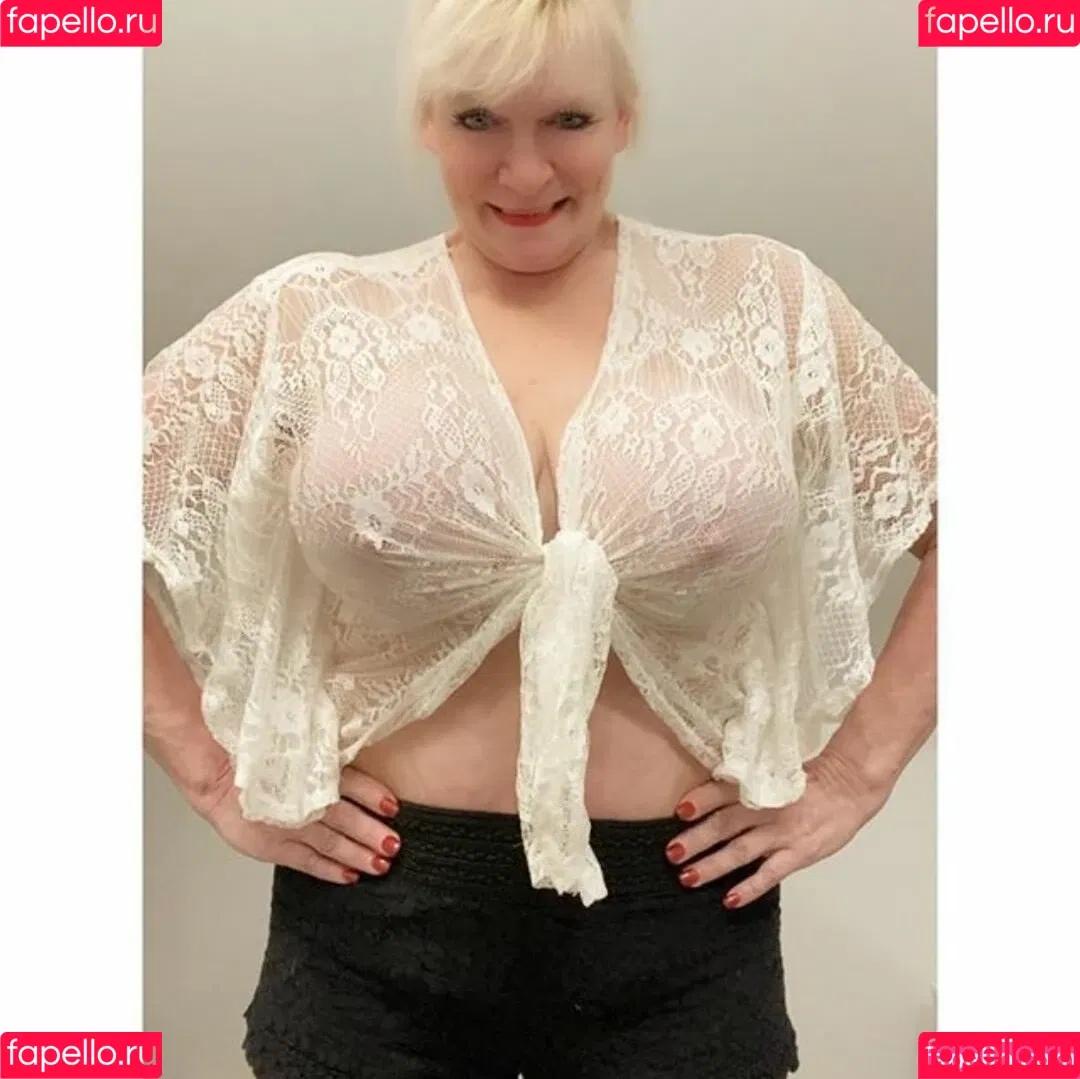 Sandie Lee Onlyfans Photo Gallery 